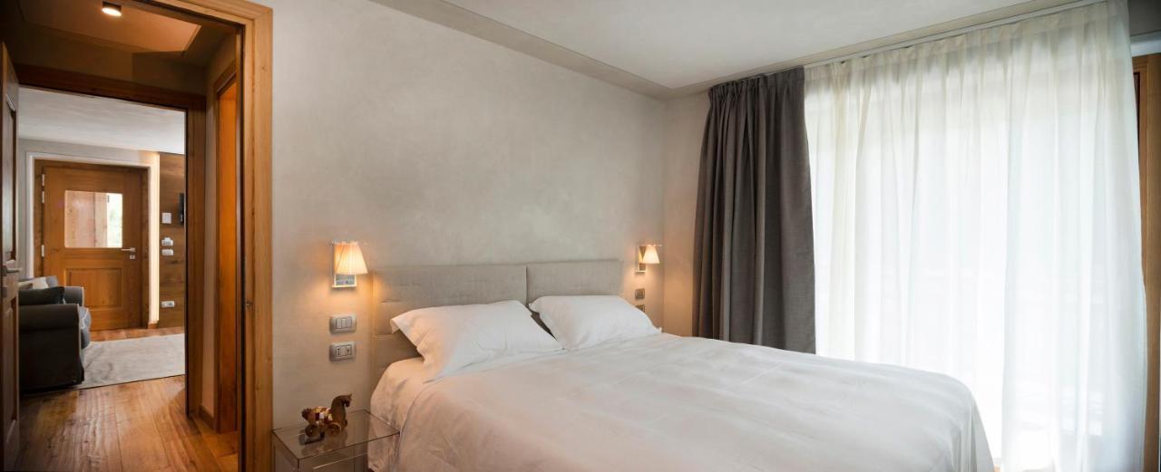 3 Chalets Aparthotel เบรยล์-แชร์วิเนีย ภายนอก รูปภาพ