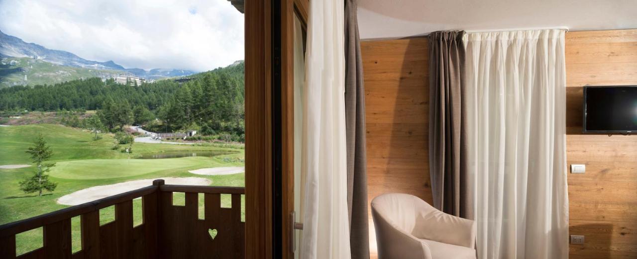 3 Chalets Aparthotel เบรยล์-แชร์วิเนีย ภายนอก รูปภาพ