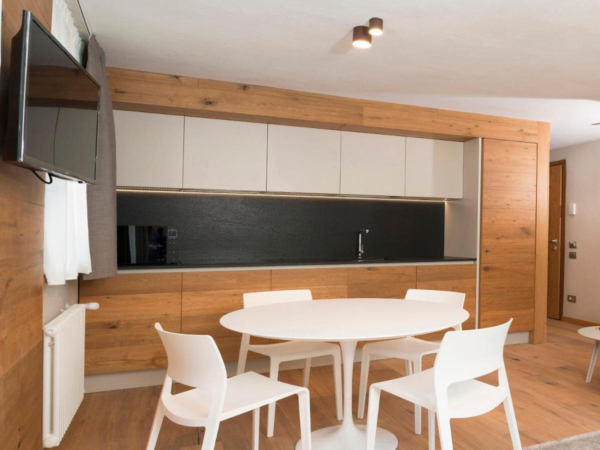 3 Chalets Aparthotel เบรยล์-แชร์วิเนีย ภายนอก รูปภาพ